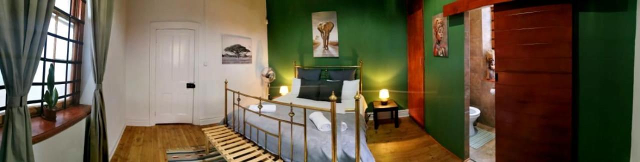 Uthando Backpackers Lodge Оудсхорн Екстериор снимка